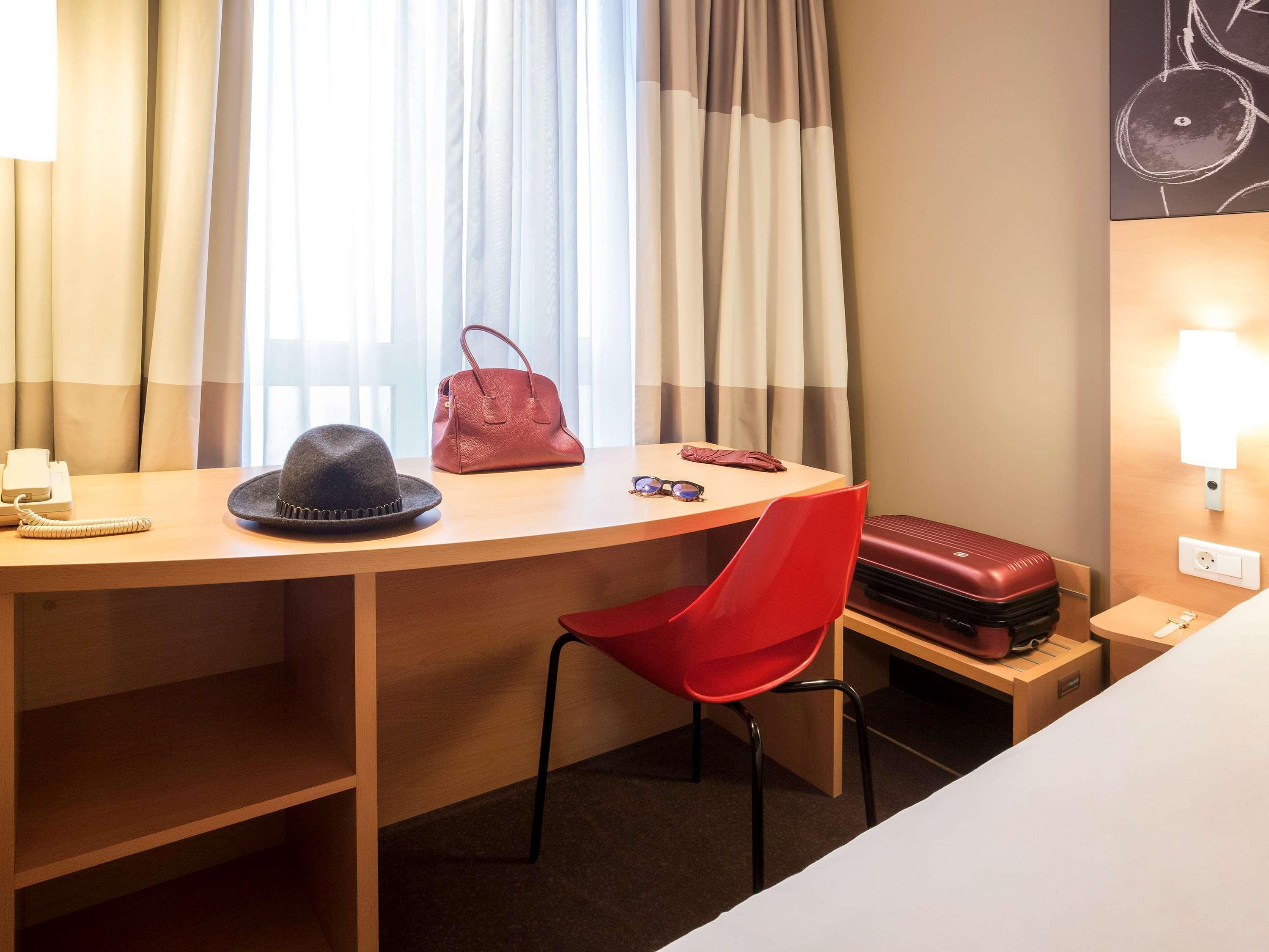 Ibis Yerevan Center Exterior photo