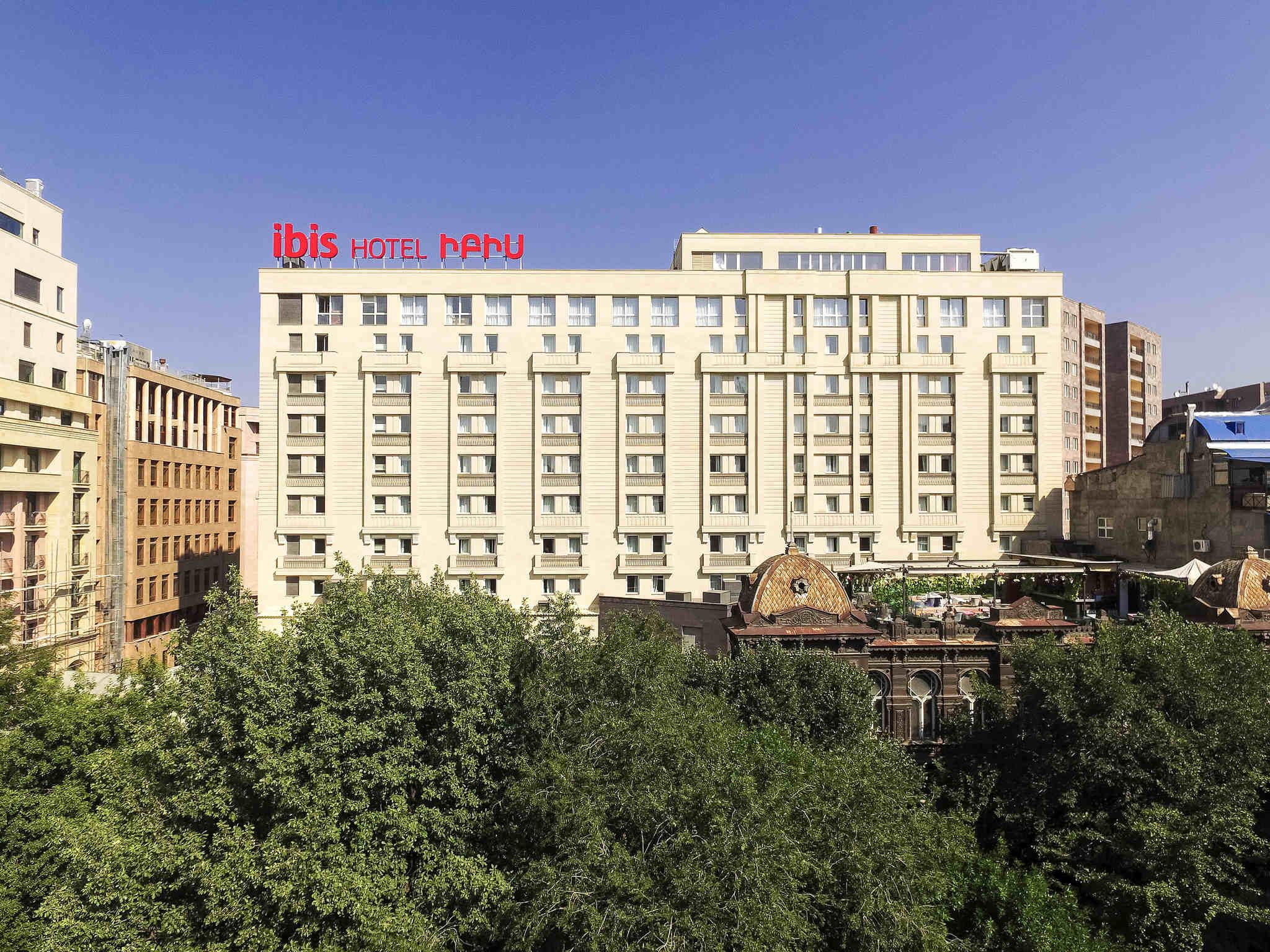 Ibis Yerevan Center Exterior photo